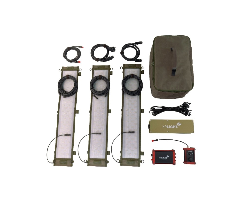 XP TENTACLE complete kit — three LED light panels, cables, transport bag, and control units on a white background